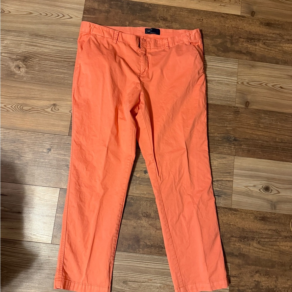 GAP Women’s Bright Pink